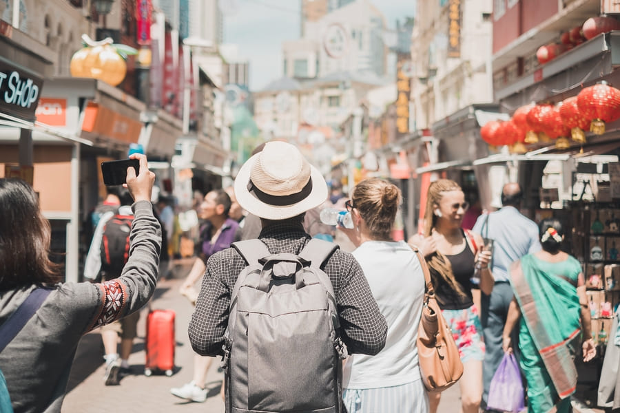 Viajero o turista con sombrero blanco en China